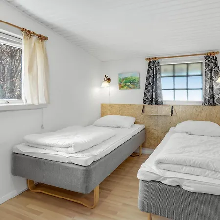 Сasa de vacaciones Two-bedroom In *